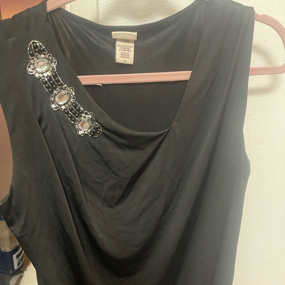 Women’s black top